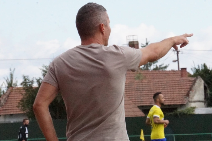 Távozók, próbázók …