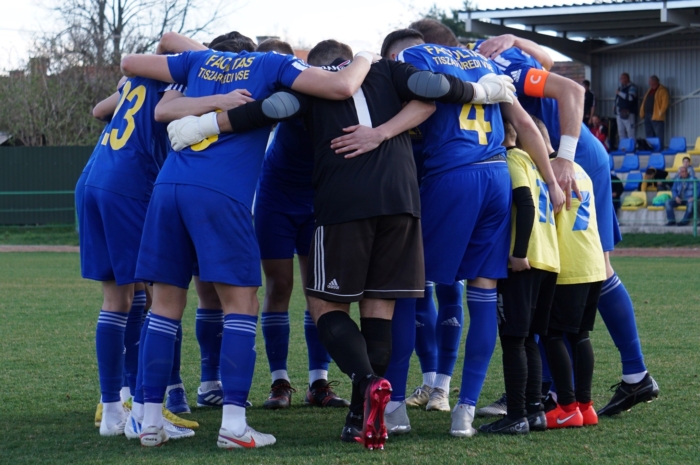 Valamit ki kell találni …