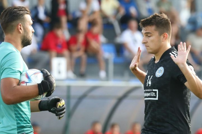 Jön a veretlen listavezető