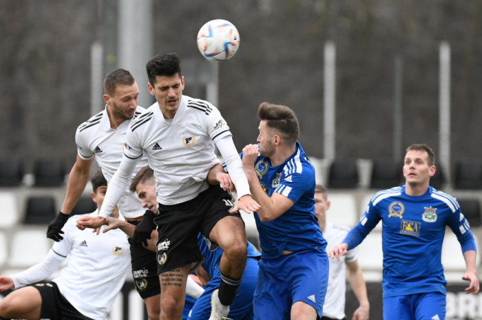 Bizakodva várjuk a DEAC-ot