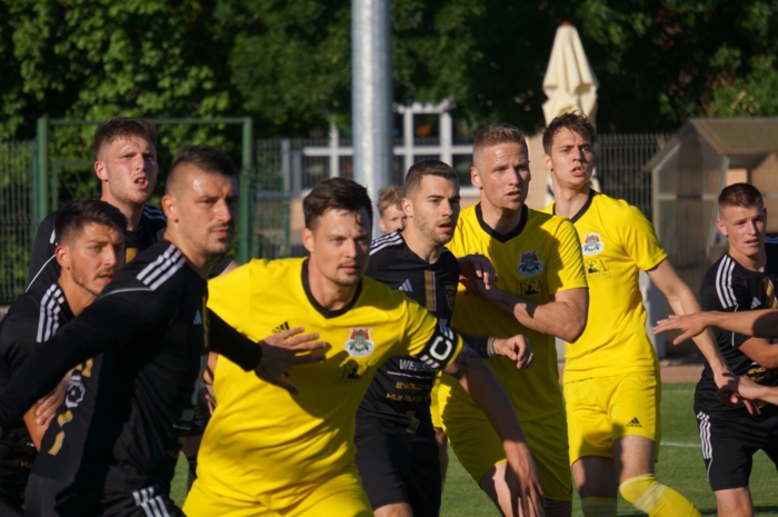 Holtversenyben az élen a tavaszi idényben