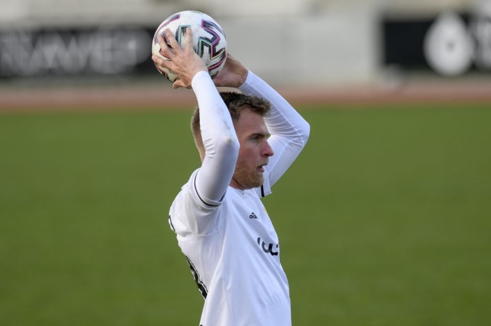 Tízen érkeztek, tizenketten távoztak