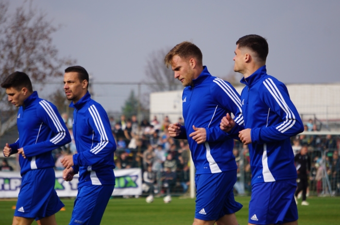 Tizenhét játékossal elkezdtük …