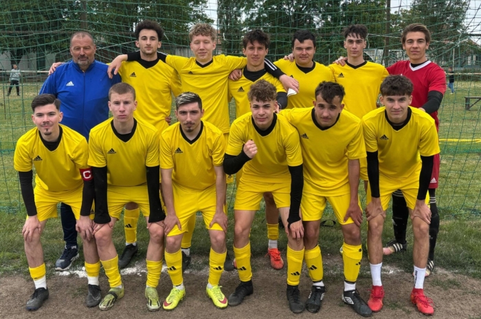 Rangadót nyert és bajnok az U19